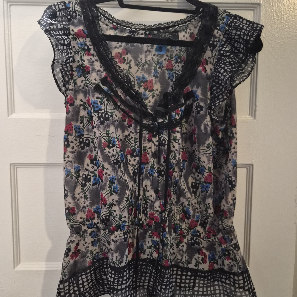 Jessica Simpson Black and Pink Floral Blouse